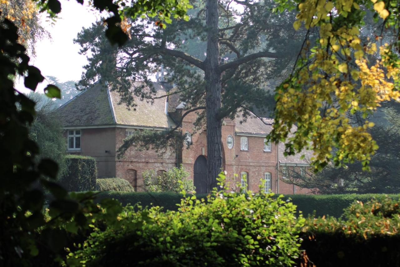 Henley Hall, לאדלו מראה חיצוני תמונה